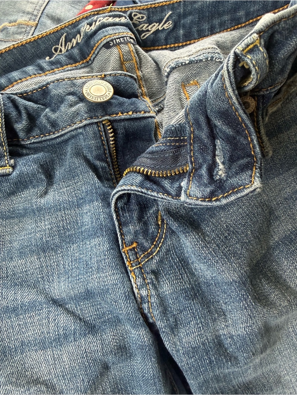 American Eagle Outfitters Blue Distressed‎ Cutoff Denim Bermudas Low Rise Y2K 6 - Picture 4 of 11